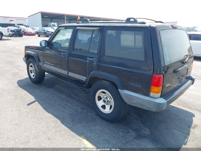 2001 Jeep Cherokee Sport მანქანა იყიდება აუქციონზე, vin: 1J4FT48S81L623875, აუქციონის ნომერი: 44923136