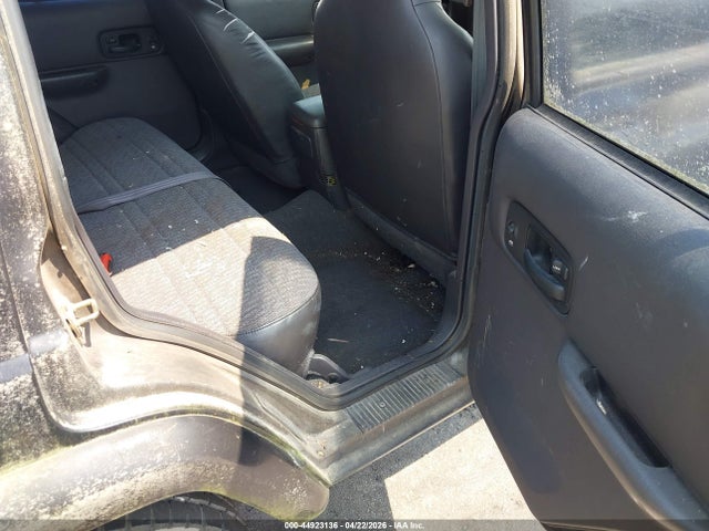 2001 Jeep Cherokee Sport მანქანა იყიდება აუქციონზე, vin: 1J4FT48S81L623875, აუქციონის ნომერი: 44923136
