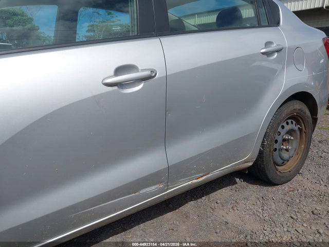 KIA RIO LX 2014 KNADM4A32E6353007 Image 18