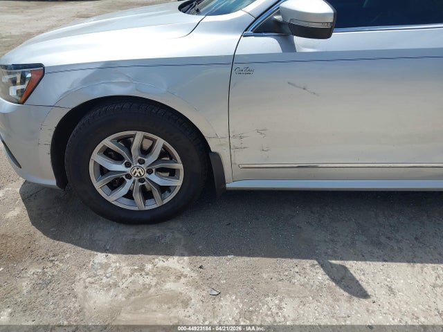 Aukcja sprzedaży 2016 Volkswagen Passat 1.8t S, vin: 1VWAS7A39GC026862, numer aukcji: 44923184