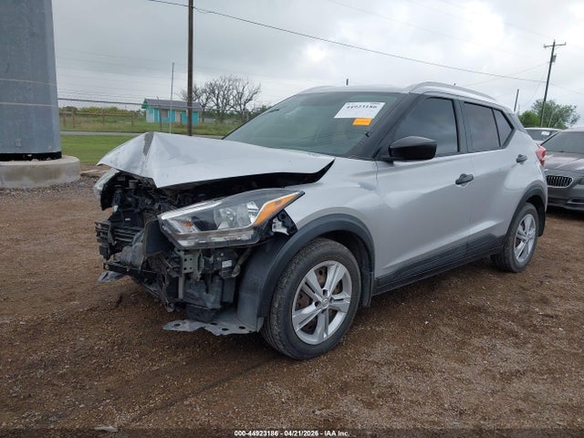 Продажа на аукционе авто 2019 Nissan Kicks S, vin: 3N1CP5CU5KL559783, номер лота: 44923186