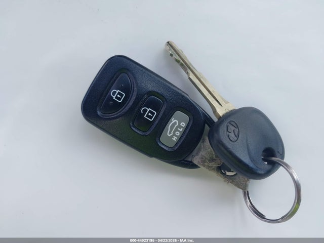 Hyundai ELANTRA SE 2016 5NPDH4AEXGH740700 Image 11