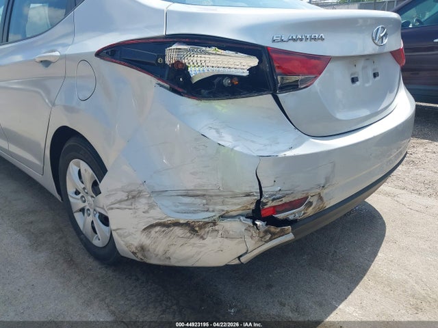Hyundai ELANTRA SE 2016 5NPDH4AEXGH740700 Image 6
