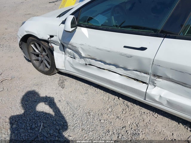 44923213 :رقم المزاد ، 5YJ3E1EB5MF924844 vin ، 2021 Tesla Model 3 Long Range Dual Motor All-wheel Drive مزاد بيع