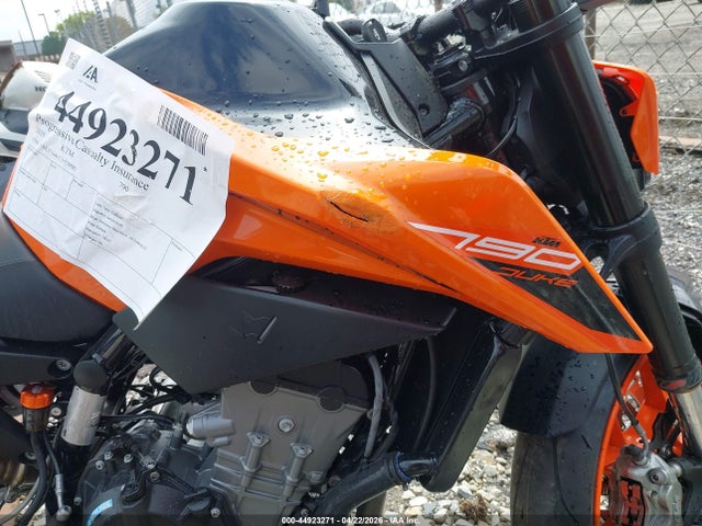KTM 790 Duke 2020 VBKTU6401LM779080 Image 14