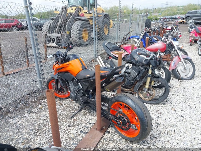 KTM 790 Duke 2020 VBKTU6401LM779080 Image 3