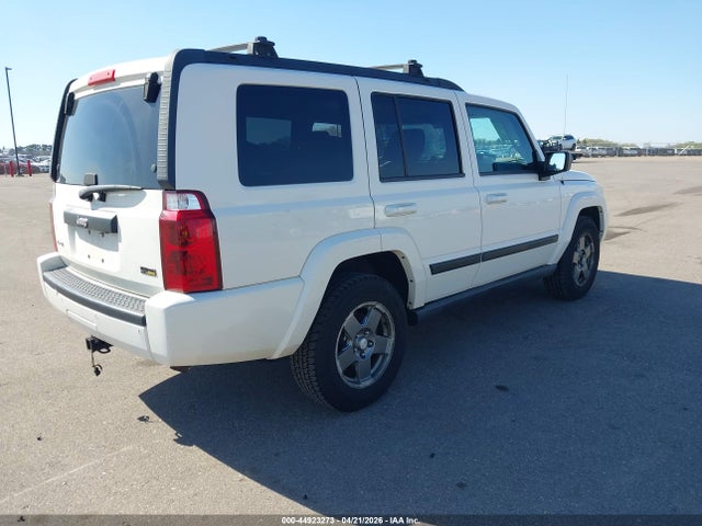 2007 Jeep Commander Sport მანქანა იყიდება აუქციონზე, vin: 1J8HG48P97C611640, აუქციონის ნომერი: 44923273