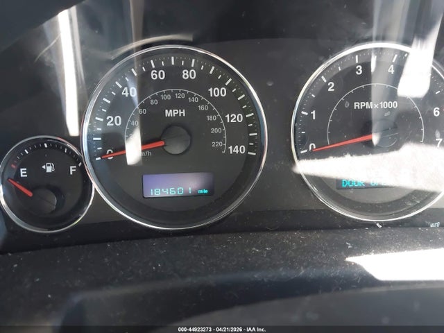 2007 Jeep Commander Sport მანქანა იყიდება აუქციონზე, vin: 1J8HG48P97C611640, აუქციონის ნომერი: 44923273