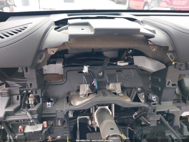Toyota Highlander Hybrid Platinum 2025 5TDEBRCH0SS680634 Image 7