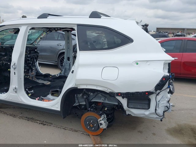 Toyota Highlander Hybrid Platinum 2025 5TDEBRCH0SS680634 Image 15