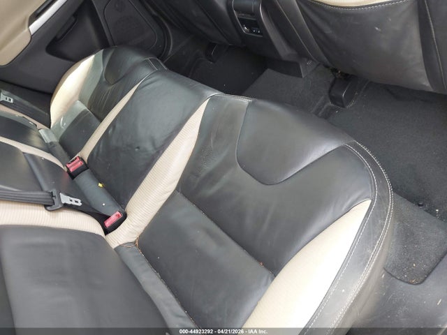 Продаж на аукціоні авто 2012 Volvo Xc60 T6 Platinum, vin: YV4902DZ3C2263794, номер лоту: 44923292