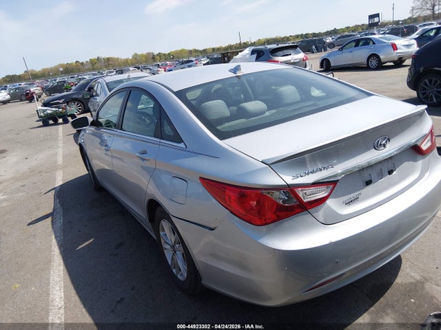 2013 Hyundai Sonata Gls მანქანა იყიდება აუქციონზე, vin: 5NPEB4AC5DH611666, აუქციონის ნომერი: 44923302