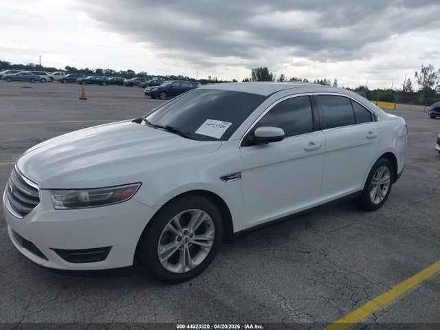 2014 Ford Taurus Sel მანქანა იყიდება აუქციონზე, vin: 1FAHP2E83EG173573, აუქციონის ნომერი: 44923320
