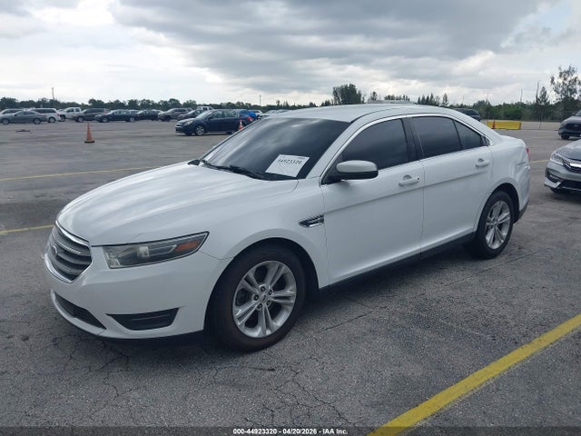 2014 Ford Taurus Sel მანქანა იყიდება აუქციონზე, vin: 1FAHP2E83EG173573, აუქციონის ნომერი: 44923320