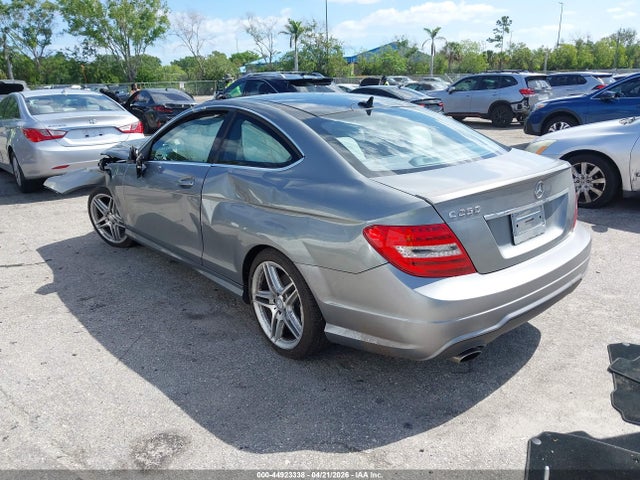 Продажа на аукционе авто 2015 Mercedes-benz C 250, vin: WDDGJ4HB3FG392051, номер лота: 44923338