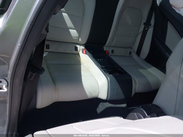 Продажа на аукционе авто 2015 Mercedes-benz C 250, vin: WDDGJ4HB3FG392051, номер лота: 44923338