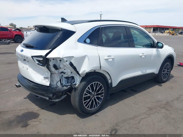 44923351 :رقم المزاد ، 1FMCU0E16RUA15381 vin ، 2024 Ford Escape Phev مزاد بيع