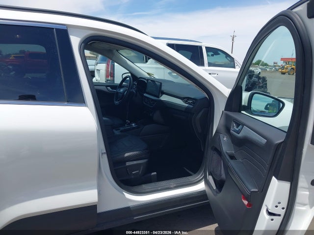 44923351 :رقم المزاد ، 1FMCU0E16RUA15381 vin ، 2024 Ford Escape Phev مزاد بيع