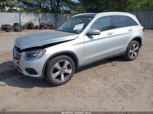 2017 Mercedes-benz Glc 300 4matic მანქანა იყიდება აუქციონზე, vin: WDC0G4KB3HF236095, აუქციონის ნომერი: 44923352