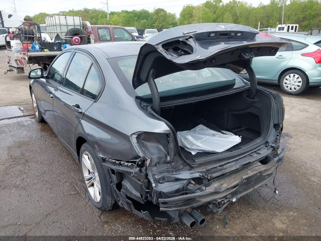 2016 Bmw 328i Xdrive მანქანა იყიდება აუქციონზე, vin: WBA8E3G50GNU02098, აუქციონის ნომერი: 44923353