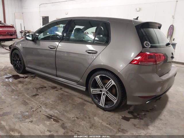 2016 Volkswagen Golf R 4-door მანქანა იყიდება აუქციონზე, vin: WVWUF7AU0GW139224, აუქციონის ნომერი: 44923363