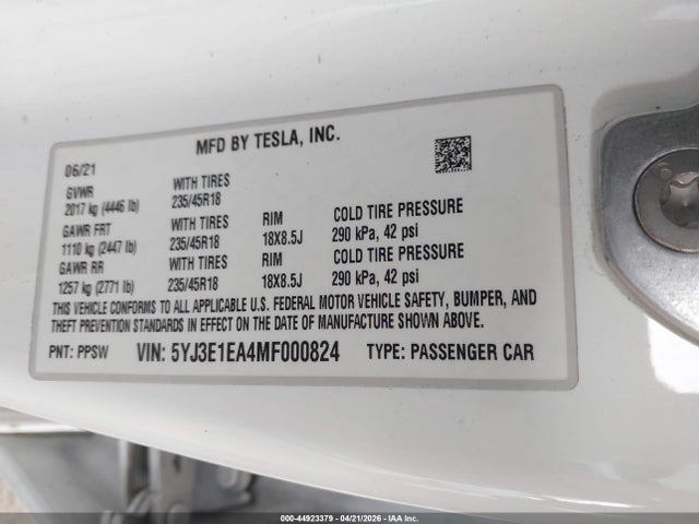 2021 Tesla Model 3 Standard Range Plus Rear-wheel Drive მანქანა იყიდება აუქციონზე, vin: 5YJ3E1EA4MF000824, აუქციონის ნომერი: 44923379