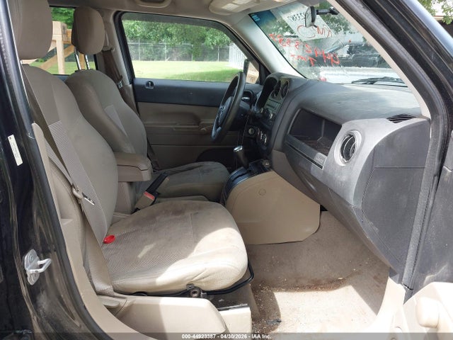 44923387 :رقم المزاد ، 1J4NF1GB4BD202427 vin ، 2011 Jeep Patriot Sport مزاد بيع