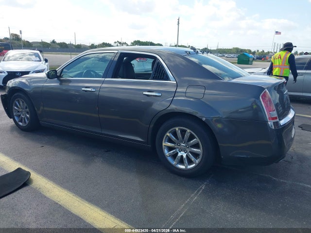 Продажа на аукционе авто 2013 Chrysler 300c, vin: 2C3CCAEG4DH613972, номер лота: 44923420
