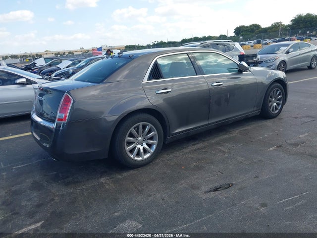 Продажа на аукционе авто 2013 Chrysler 300c, vin: 2C3CCAEG4DH613972, номер лота: 44923420