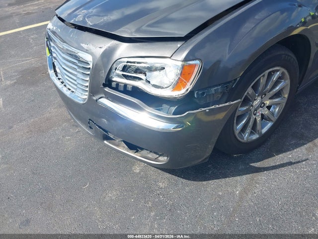 Продажа на аукционе авто 2013 Chrysler 300c, vin: 2C3CCAEG4DH613972, номер лота: 44923420