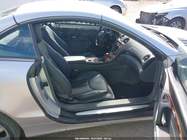 Aukcja sprzedaży 2003 Mercedes-benz Sl 500, vin: WDBSK75F33F032773, numer aukcji: 44923424