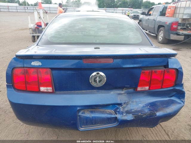 2009 Ford Mustang V6/v6 Premium მანქანა იყიდება აუქციონზე, vin: 1ZVHT80N595138893, აუქციონის ნომერი: 44923434