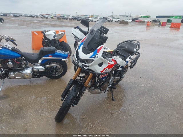 Honda Crf1100 A4 2025 JH2SD15B2SK100449 Image 2