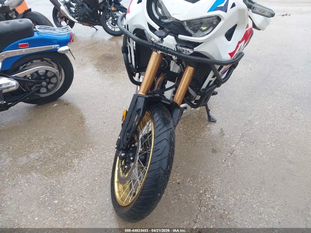 Honda Crf1100 A4 2025 JH2SD15B2SK100449 Image 5