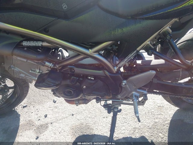 44923472 :رقم المزاد ، JS1VP55A1N7100441 vin ، 2022 Suzuki Sv650 مزاد بيع