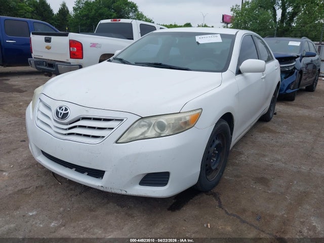 2011 Toyota Camry Le მანქანა იყიდება აუქციონზე, vin: 4T1BF3EK4BU745215, აუქციონის ნომერი: 44923510