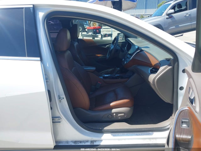 1G1ZH5SX5GF207426 Chevrolet Malibu Premier