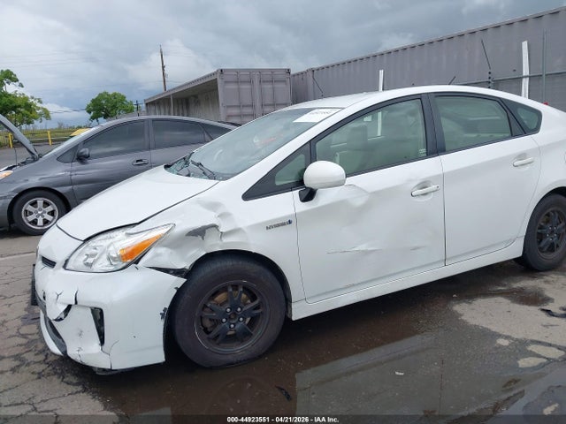 Toyota Prius Three 2014 JTDKN3DU6E1781939 Image 6