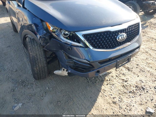 Продажа на аукционе авто 2016 Kia Sportage Lx, vin: KNDPBCAC1G7880372, номер лота: 44923554