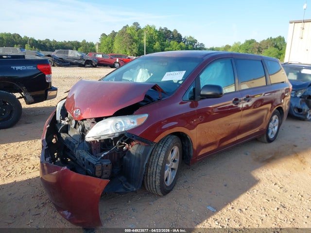 44923577 :رقم المزاد ، 5TDZK3DC5GS733904 vin ، 2016 Toyota Sienna L 7 Passenger مزاد بيع