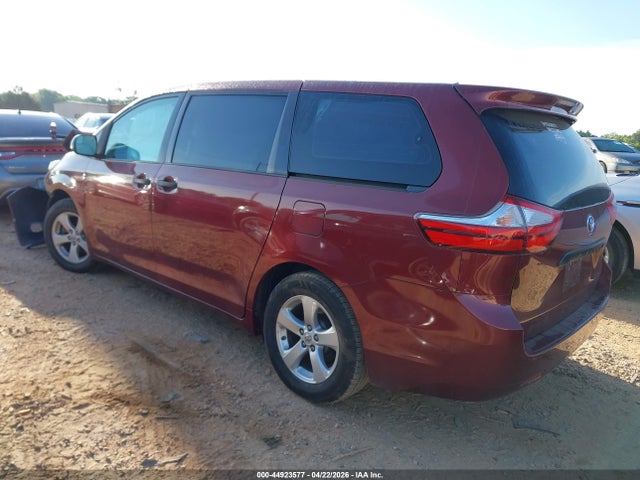 44923577 :رقم المزاد ، 5TDZK3DC5GS733904 vin ، 2016 Toyota Sienna L 7 Passenger مزاد بيع