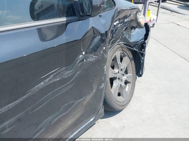 Aukcja sprzedaży 2016 Toyota Sienna Se 8 Passenger, vin: 5TDXK3DC0GS731968, numer aukcji: 44923635