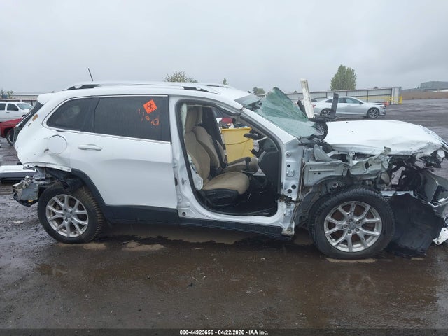 Auction sale of the 2017 Jeep Cherokee Latitude Fwd, vin: 1C4PJLCB8HW669071, lot number: 44923656