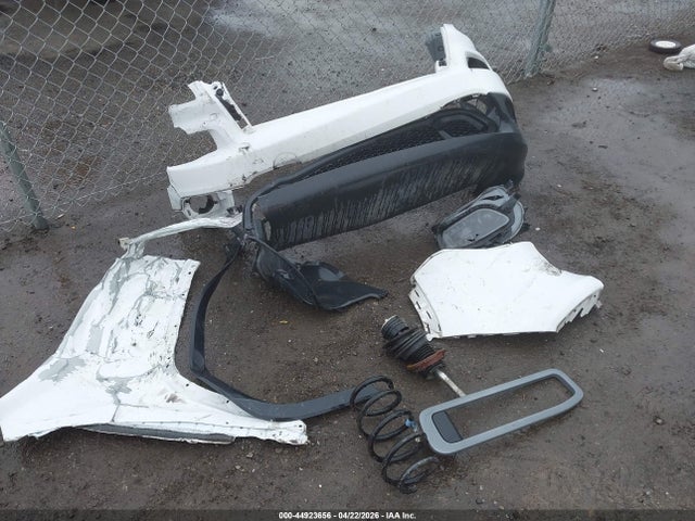 Auction sale of the 2017 Jeep Cherokee Latitude Fwd, vin: 1C4PJLCB8HW669071, lot number: 44923656