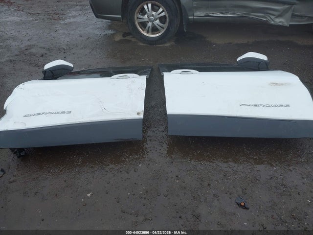 Auction sale of the 2017 Jeep Cherokee Latitude Fwd, vin: 1C4PJLCB8HW669071, lot number: 44923656