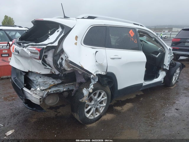 Auction sale of the 2017 Jeep Cherokee Latitude Fwd, vin: 1C4PJLCB8HW669071, lot number: 44923656