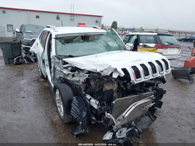 Auction sale of the 2017 Jeep Cherokee Latitude Fwd, vin: 1C4PJLCB8HW669071, lot number: 44923656
