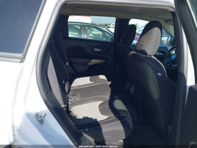 Продаж на аукціоні авто 2018 Jeep Cherokee Latitude 4x4, vin: 1C4PJMCX1JD600810, номер лоту: 44923691