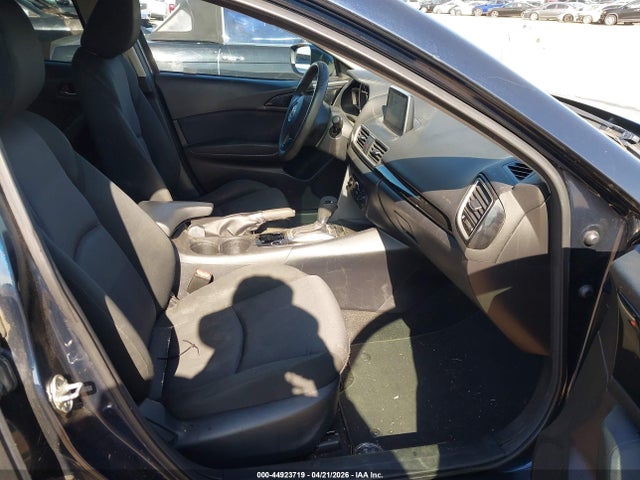 3MZBM1U71FM224603 Mazda Mazda3 I Sport