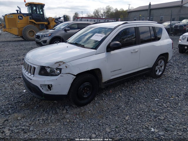 44923780 :رقم المزاد ، 1C4NJDBB4ED661250 vin ، 2014 Jeep Compass Sport مزاد بيع